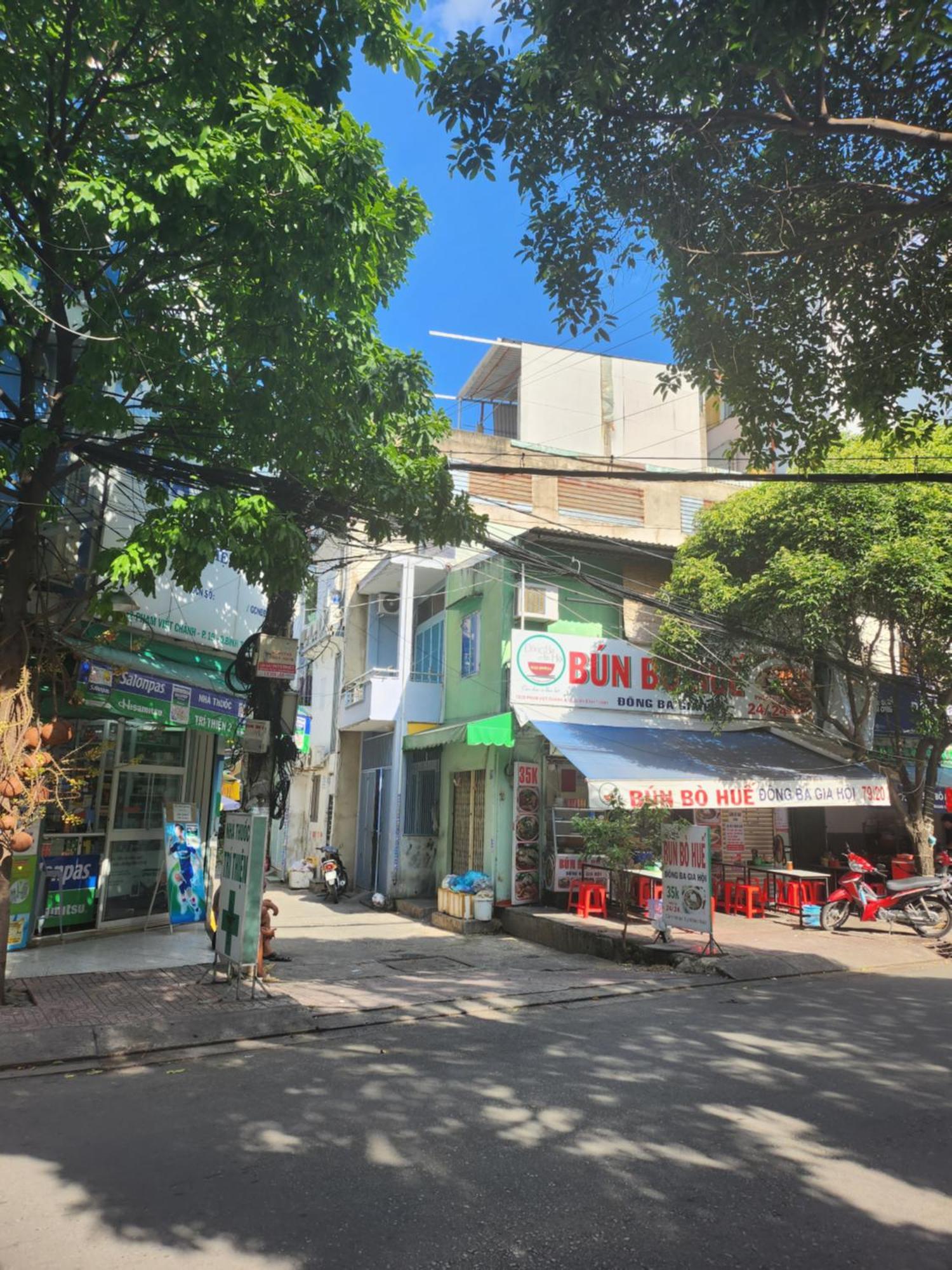 Half Coffee N Dorm Cidade de Ho Chi Minh Exterior foto