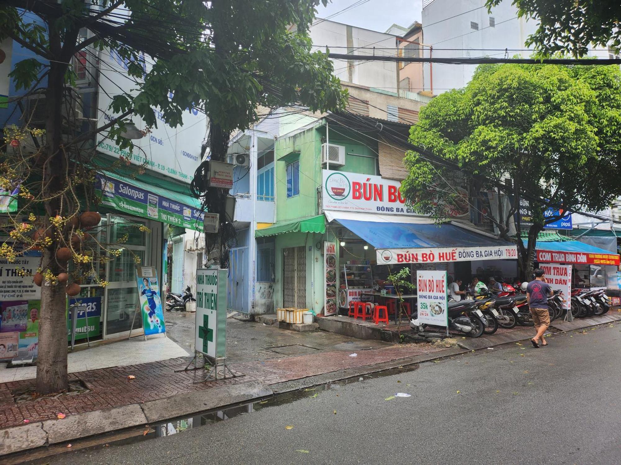 Half Coffee N Dorm Cidade de Ho Chi Minh Exterior foto